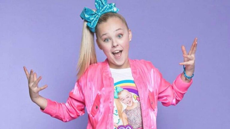 JoJo Siwa Is Manifesting Married Life After Dating Chris Hughes: ‘I Want..’ | Hollywood News