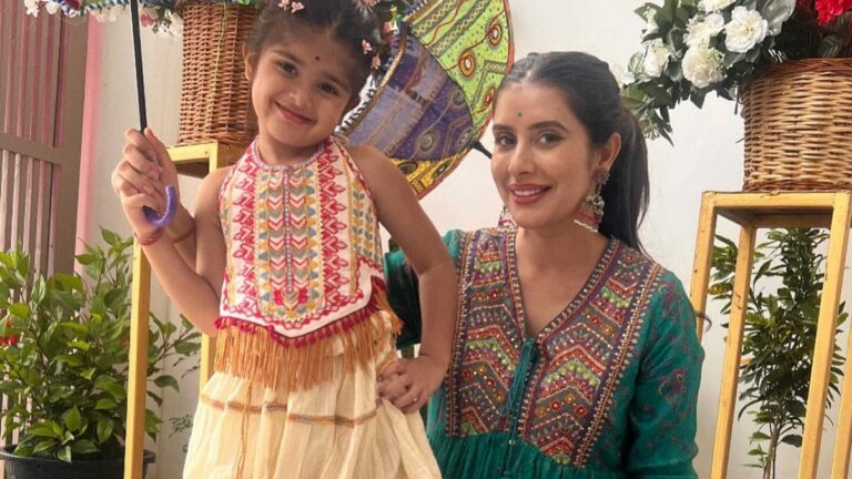 Sushmita Sen’s Niece Ziana Is Ready For Navratri Festivies. Too Cute, Did We Hear? | Bollywood News