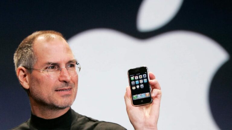 A Look Back At The Smartphone’s Evolution
